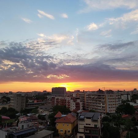 Lovely Apartment With City View Bucharest Luaran gambar