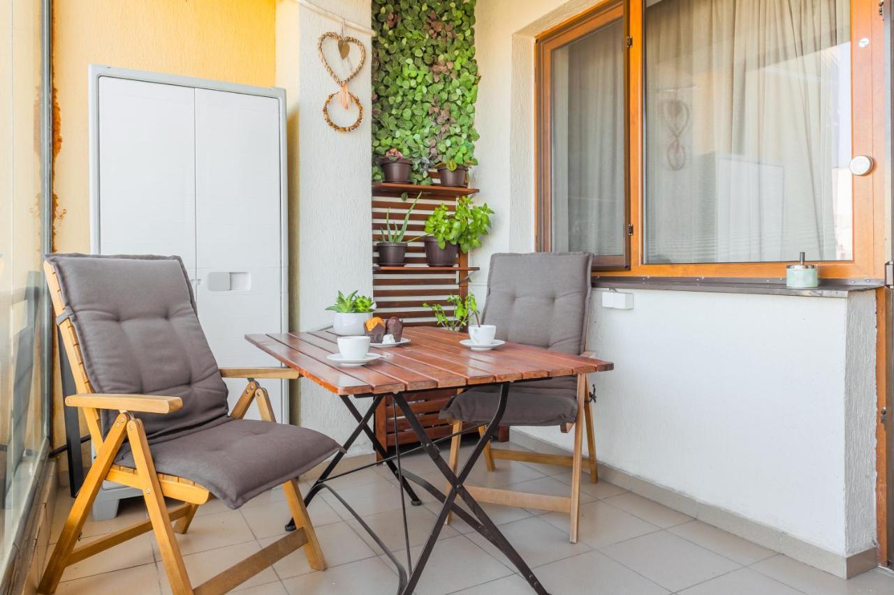 Lovely Apartment With City View Bucharest Luaran gambar