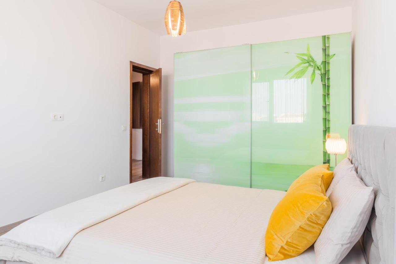 Lovely Apartment With City View Bucharest Luaran gambar