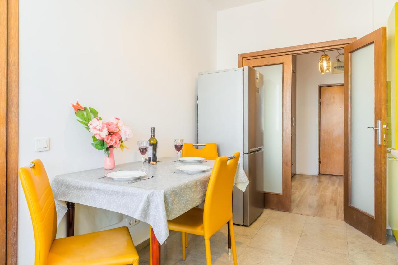 Lovely Apartment With City View Bucharest Luaran gambar