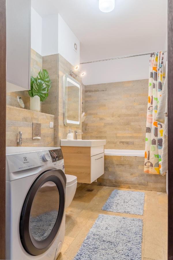 Lovely Apartment With City View Bucharest Luaran gambar