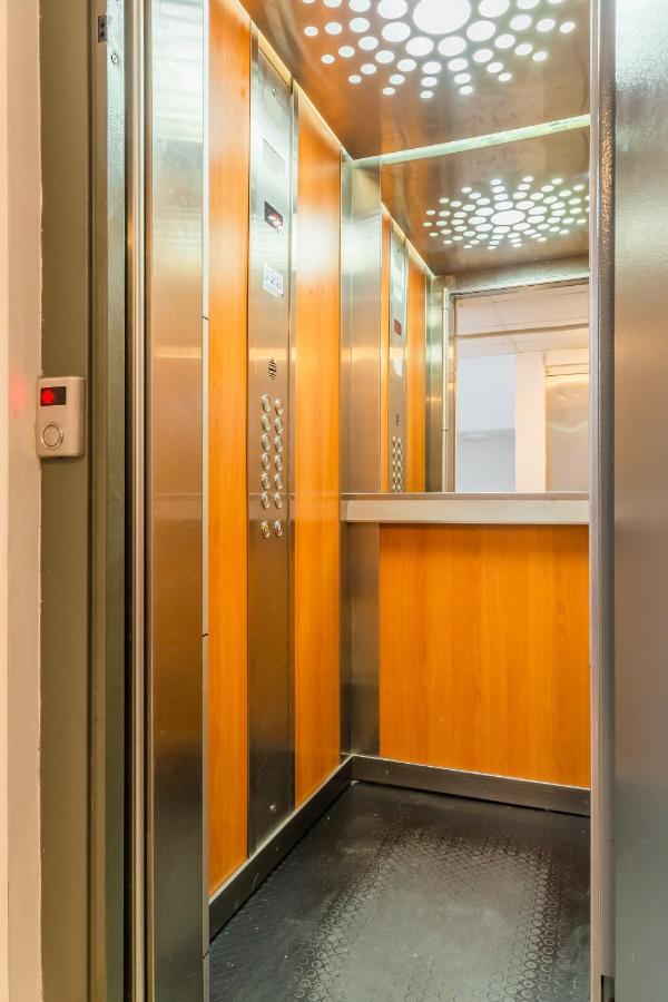 Lovely Apartment With City View Bucharest Luaran gambar