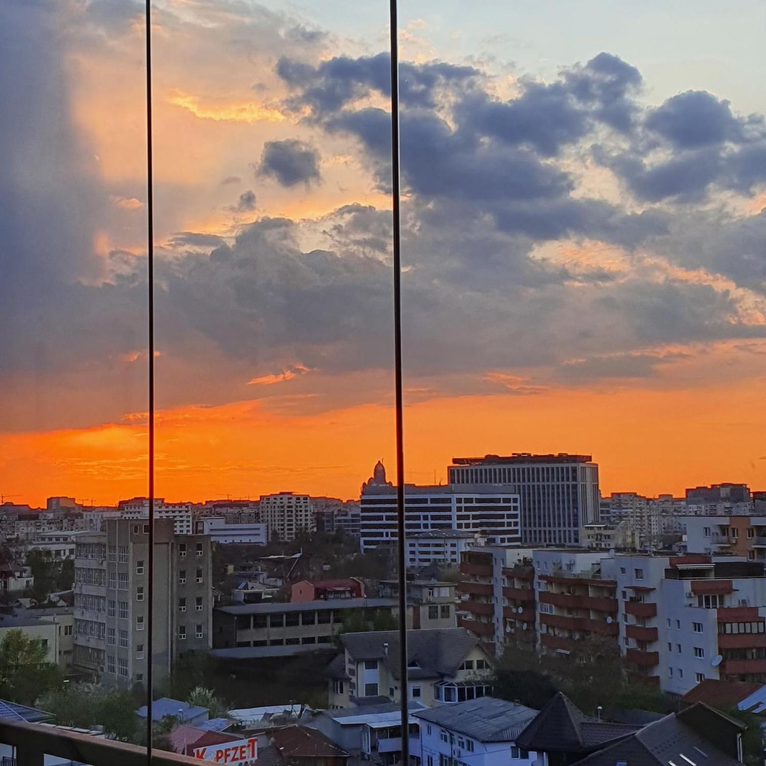 Lovely Apartment With City View Bucharest Luaran gambar